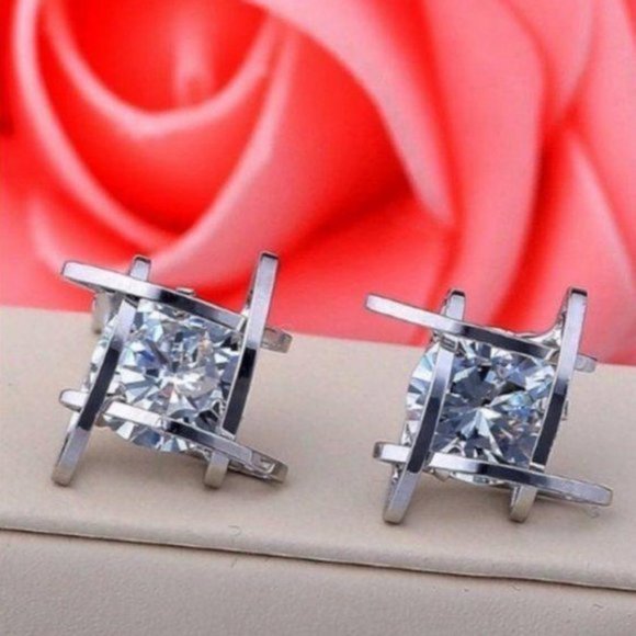 NEW Round Solitaire Caged Diamond Stud Earrings - Picture 3 of 12